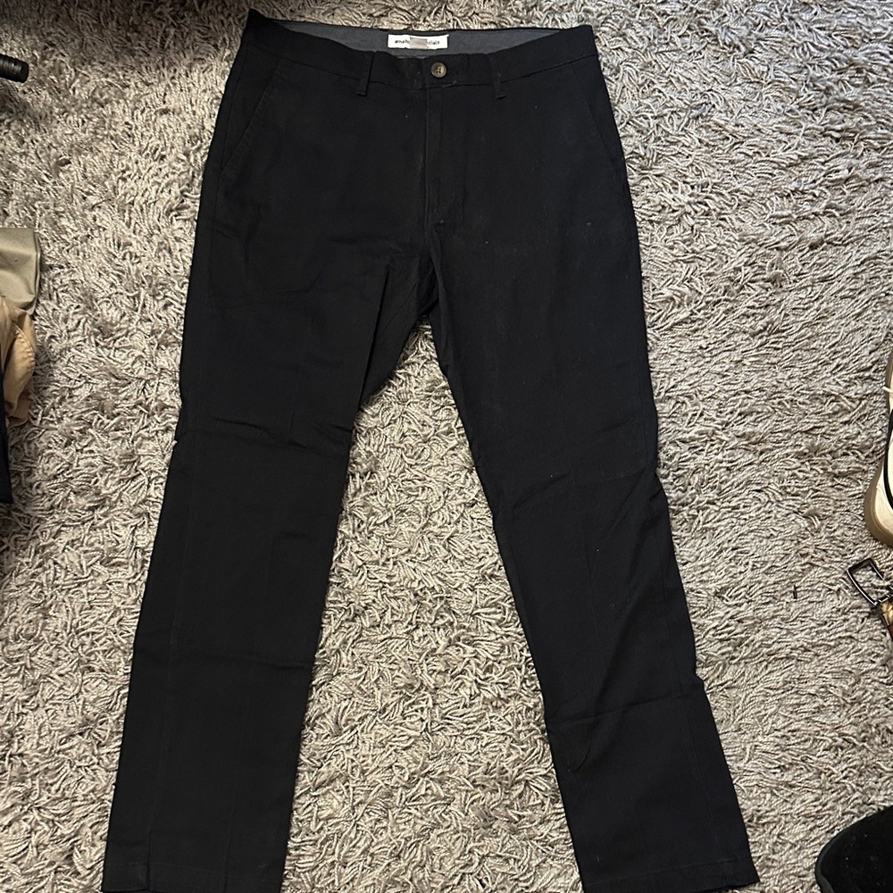 Amazon Essentials Men's Black Chinos